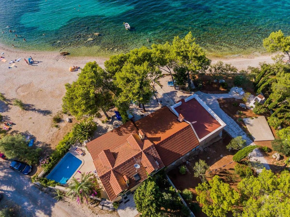 Deluxe Villa Sirena On The Beach With Pool Supetar Bagian luar foto